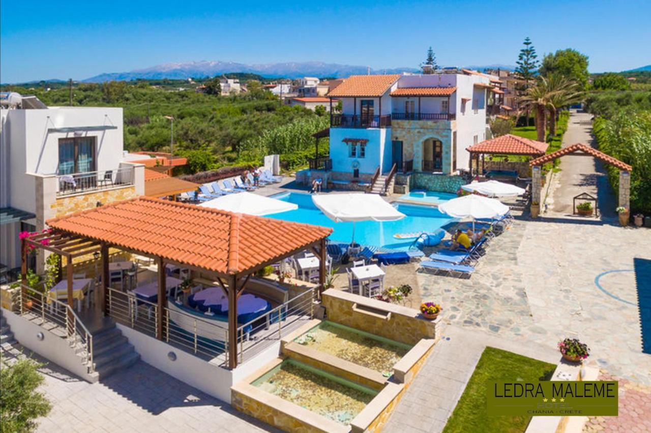 מלון דירות Ledra